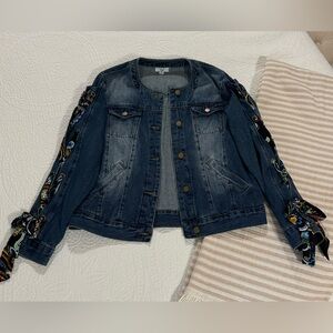 Easel Denim Trucker Jacket Like New Condition, Sz Medium